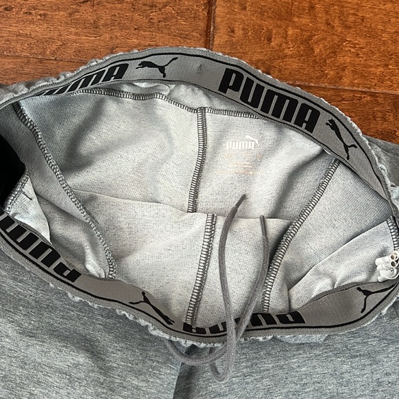 Puma Men’s athletic shorts with pockets gray/ black elastic inner band Large - Picture 8 of 16